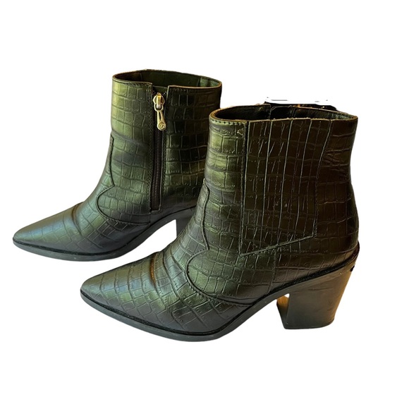 Blondo Que Leather Croc Embossed Pointed Toe Ankle Booties - Picture 2 of 11